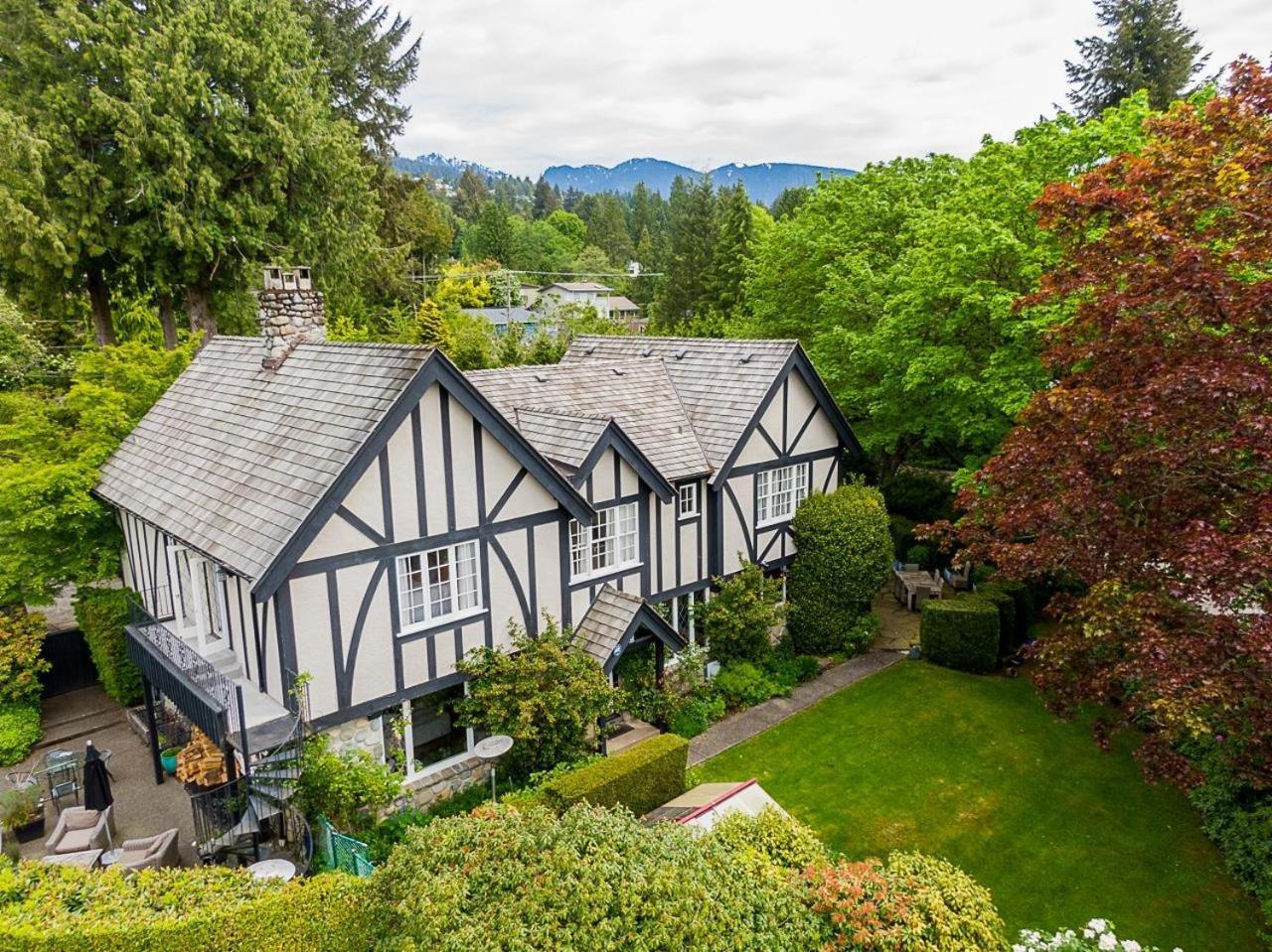 Suite Smart West Vancouver Exteriér fotografie